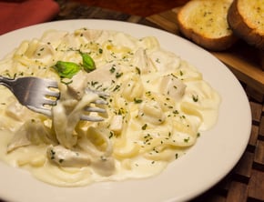 bowl of creamy pasta